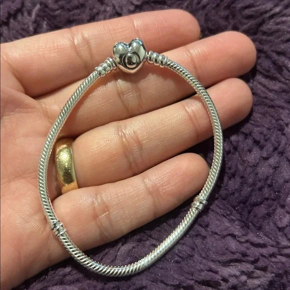 Pandora Heart Clasp Snake Chain Bracelet - Picture 3 of 6